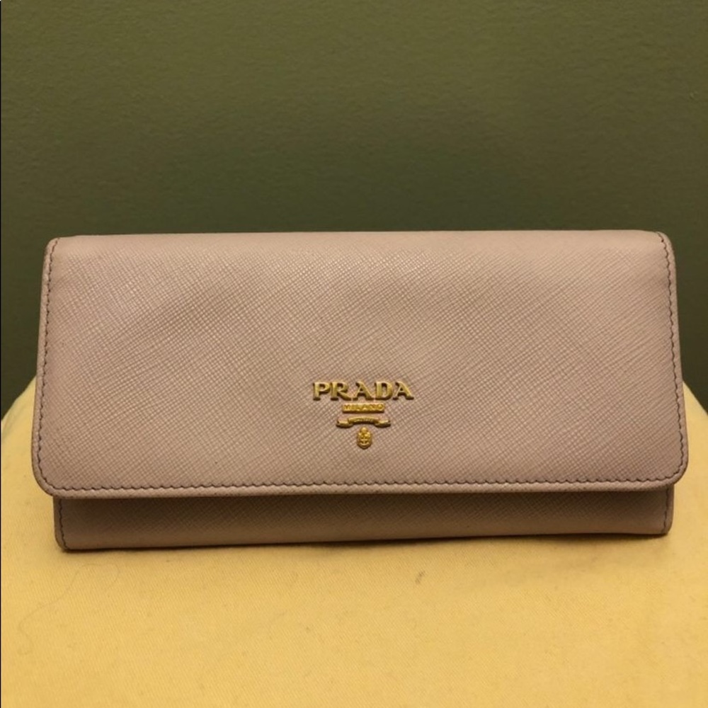 Auth Prada saffiano leather bifold wallet lt pink